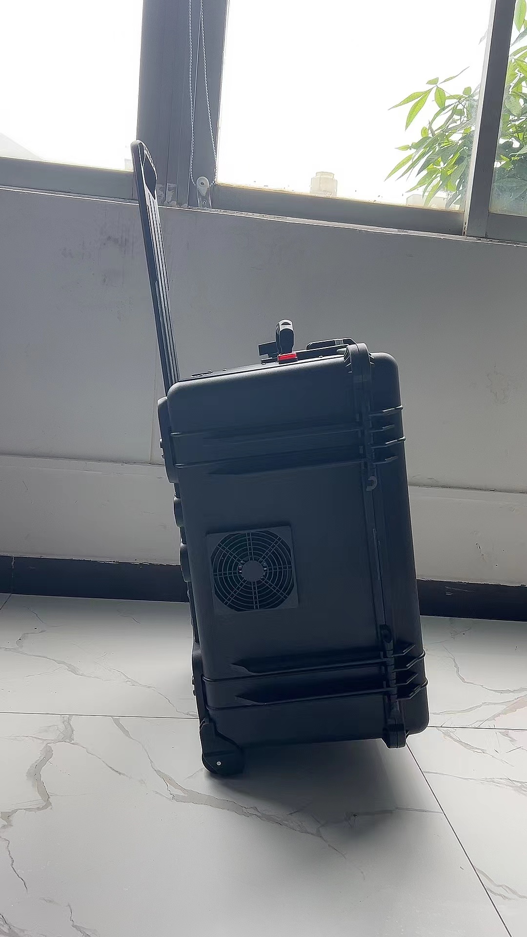 白云矿区手拉箱型移动通信干扰器